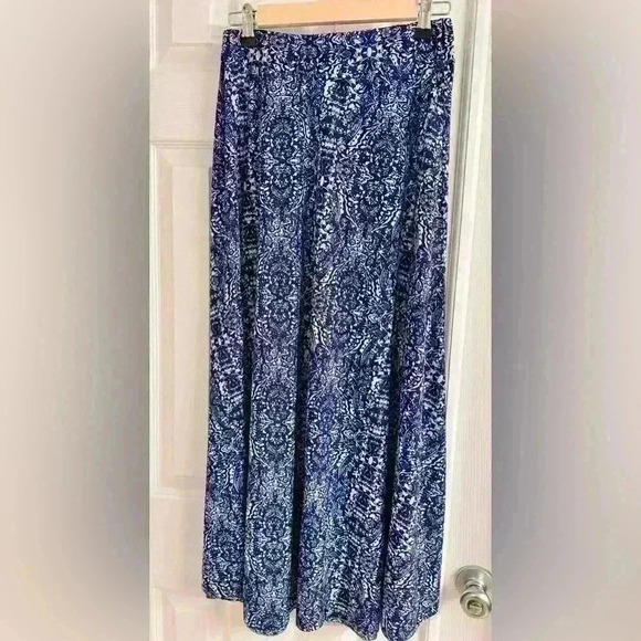 Blue and White Victorian Print Buttery Soft Maxi Skirt - Size 2XL - Picture 1 of 4